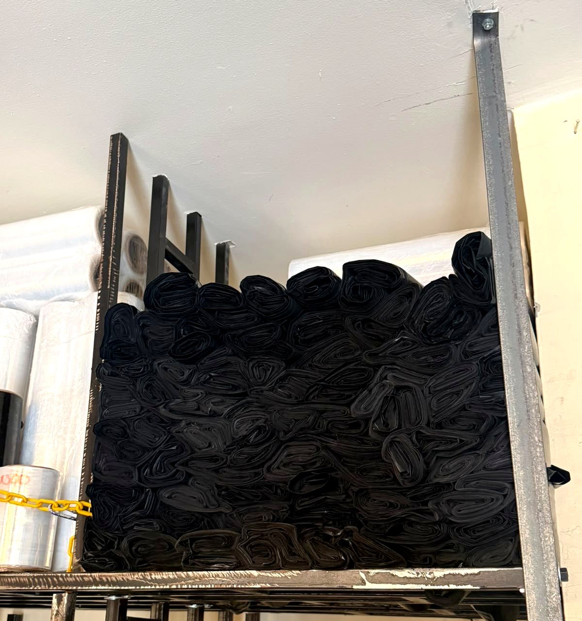 Bolsa empacada de polietileno negra